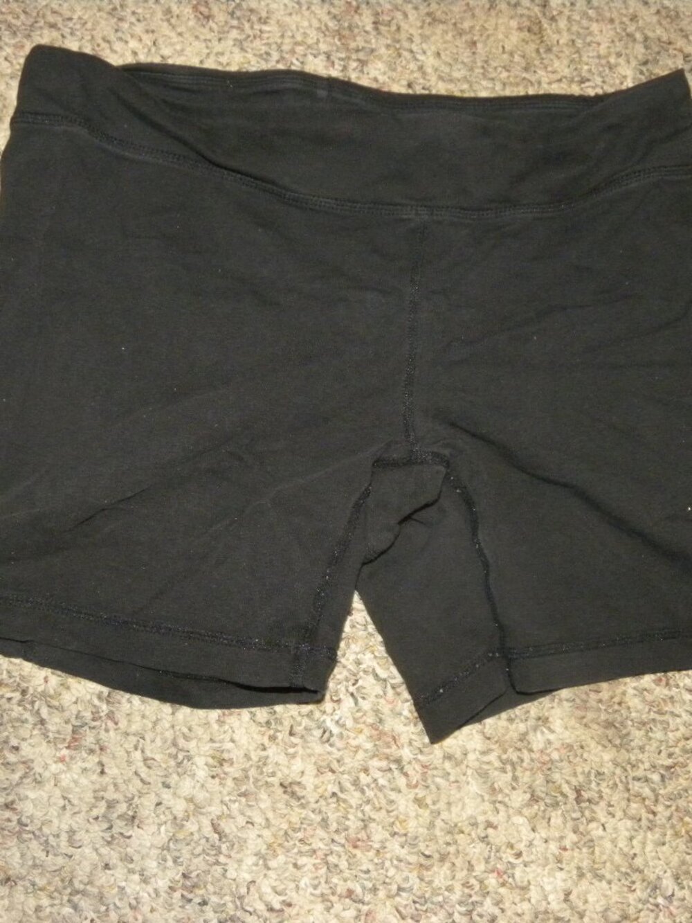 Women Size Medium - Black Shorts by Danskin